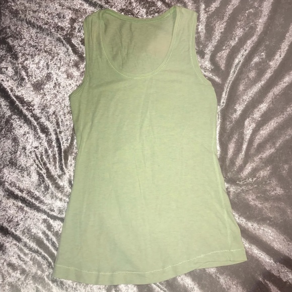 Lululemon Tank - Picture 1 of 3